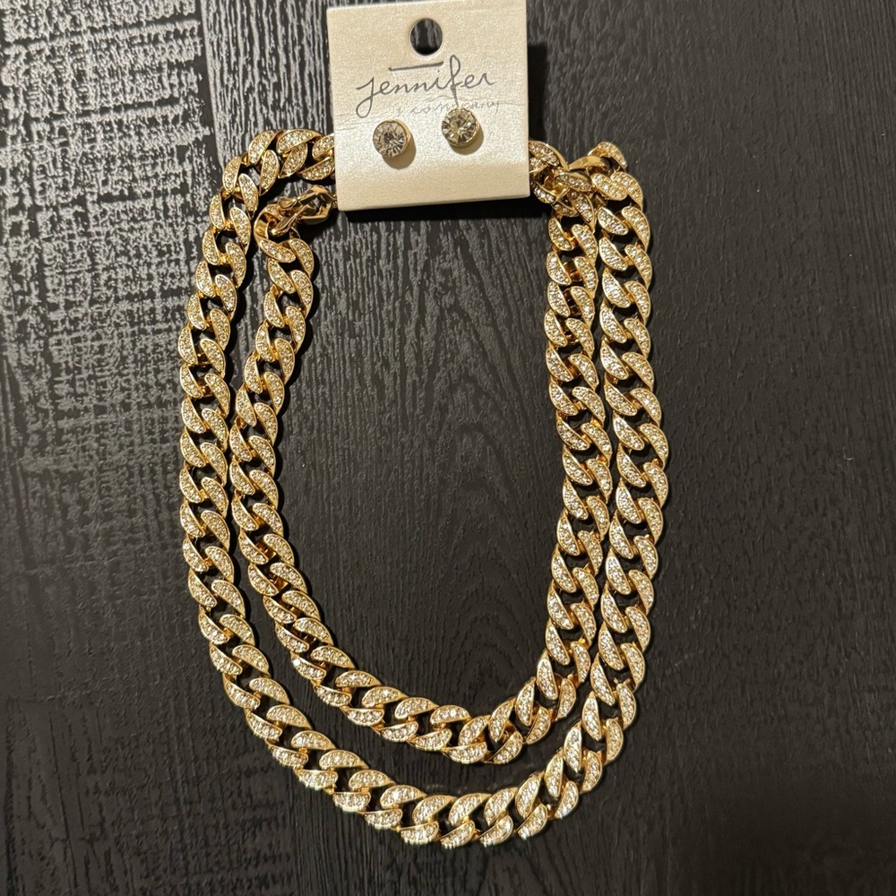 2, Gold chain with artificial dimonds